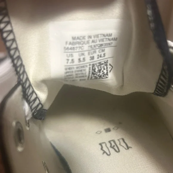 Converse Black Glitter Platform Sneakers - Picture 8 of 8